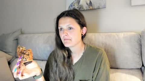 SomeonesDay online show from April 12, 9:19 pm