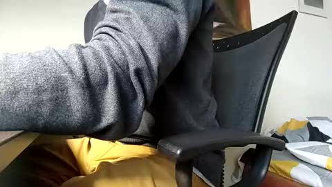 sonicegay online show from December 19, 8:43 am