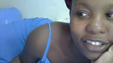 sonnia02 online show from November 2, 8:20 pm