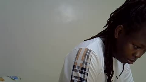 sonnia02 online show from March 19, 9:59 am