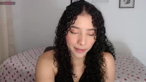 Snapshot of sophi_baby chatting on October 23, 5:20 am Sophi baby online show from October 23, 5:20 am