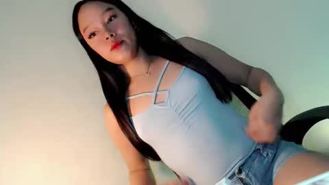 sophia_walker18 online show from February 23, 10:17 am