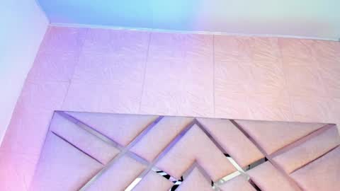 Sophia Paris online show from April 8, 2:58 am