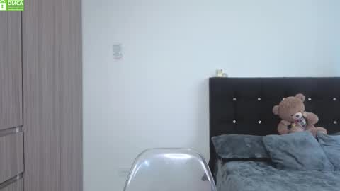 Snapshot of sophie_bbs chatting on October 1, 1:54 pm Sophie online show from October 1, 1:54 pm