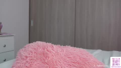 Sophie or Sof online show from October 20, 8:47 pm