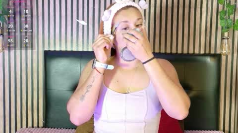 sophie_new25 online show from January 9, 12:44 pm