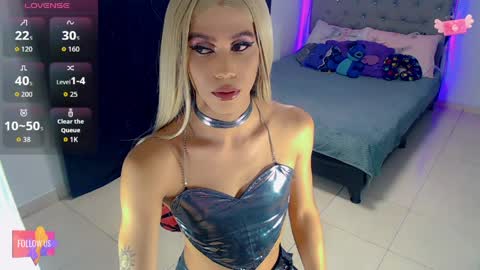 sophie_vall online show from April 11, 12:37 am