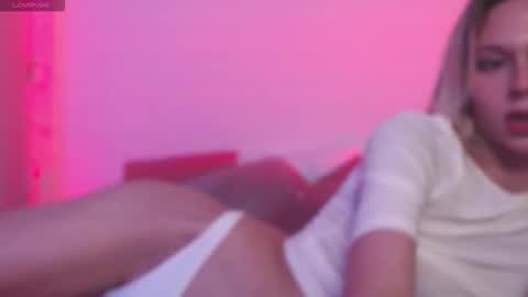 Snapshot of sophiediamond_x chatting on September 30, 9:03 pm sophiediamond_x online show from September 30, 9:03 pm