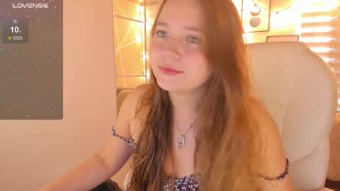 Sophie  online show from February 3, 1:37 pm