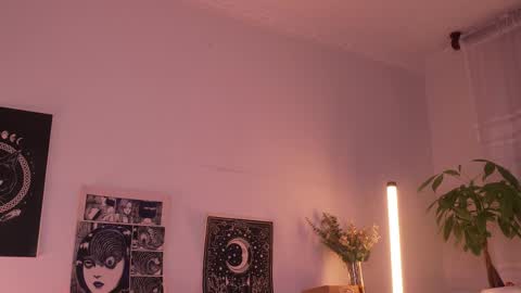 Sophiee  online show from April 7, 4:58 am