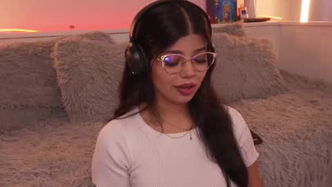 Sophiee  online show from January 15, 9:23 pm