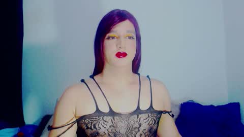 sophiehillsxo online show from February 18, 2:33 am