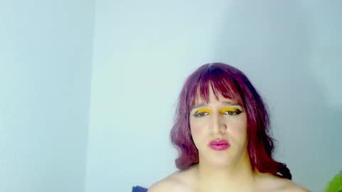Snapshot of sophiehillsxo chatting on March 5, 5:29 am sophiehillsxo online show from March 5, 5:29 am