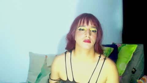 Snapshot of sophiehillsxo chatting on January 23, 7:32 am sophiehillsxo online show from January 23, 7:32 am