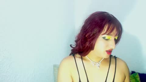 Snapshot of sophiehillsxo chatting on January 31, 1:54 am sophiehillsxo online show from January 31, 1:54 am