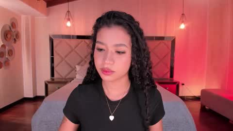 Sophie Houston online show from September 29, 4:00 am