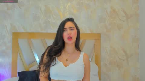 Sophie online show from November 12, 1:24 pm