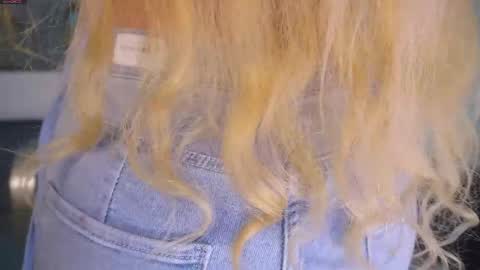 Snapshot of sophiepalmerx chatting on September 9, 1:33 pm Sophie Palmer online show from September 9, 1:33 pm