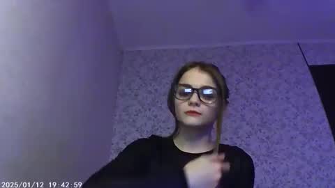 Sophie and my bestie Mandy    online show from January 11, 9:25 pm