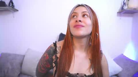 Snapshot of sophiiecums chatting on October 9, 5:07 pm Sophiie online show from October 9, 5:07 pm