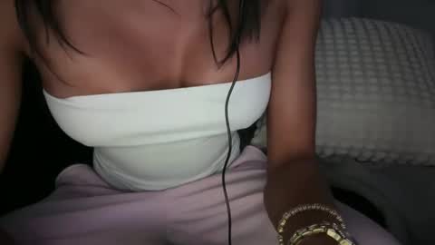 soprettyithurts69 online show from May 27, 1:34 am