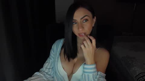 Soraya online show from December 3, 12:42 am