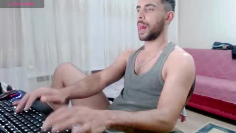 luis online show from November 19, 9:46 pm