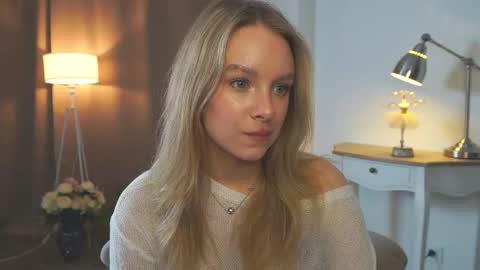 Anna online show from March 17, 1:27 pm