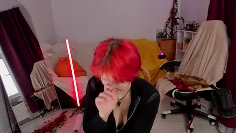 Leah online show from March 20, 4:01 pm