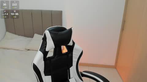 Instagram Soyamandaa  1 online show from March 5, 10:19 pm