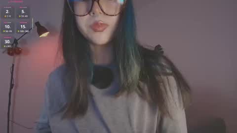 ali online show from December 17, 11:33 pm