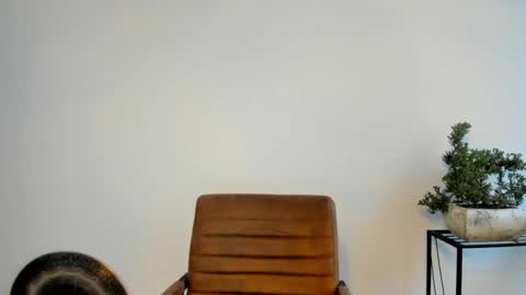 Snapshot of spacegirl42o chatting on January 9, 2:29 pm Spacegirl online show from January 9, 2:29 pm