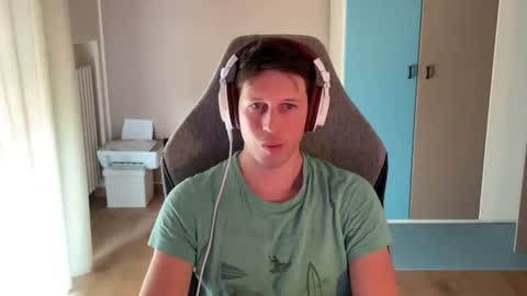 Doggo online show from July 19, 10:18 am