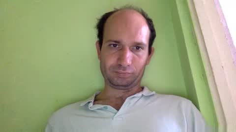 Snapshot of sparei7 chatting on October 12, 12:42 pm Snaiky online show from October 12, 12:42 pm
