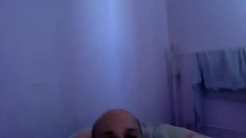 Snapshot of sparei7 chatting on January 4, 12:49 pm Snaiky online show from January 4, 12:49 pm