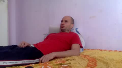Snapshot of sparei7 chatting on December 3, 9:17 am Snaiky online show from December 3, 9:17 am