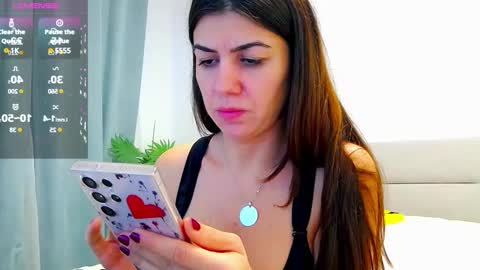 sparkly_eve online show from January 8, 2:03 pm