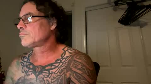 specter1972 online show from December 15, 1:34 am