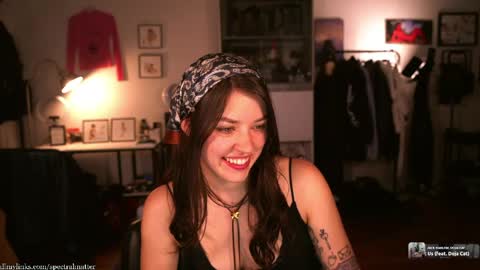 m online show from April 18, 7:58 pm