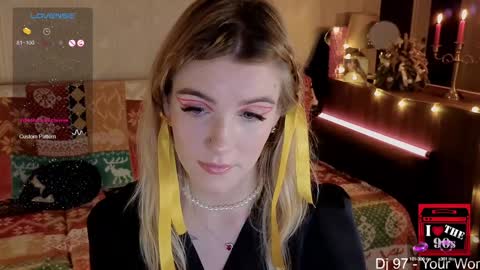 Snapshot of spicejessy chatting on December 24, 7:44 pm your sweet Jessy online show from December 24, 7:44 pm