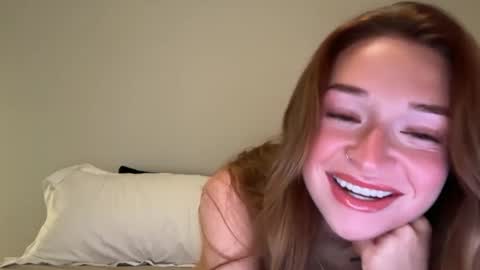 Snapshot of spicybaylee chatting on September 11, 1:29 am Baylee online show from September 11, 1:29 am