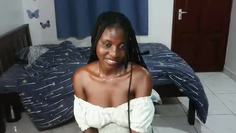Snapshot of spicysashaa chatting on October 4, 8:28 pm spicysashaa online show from October 4, 8:28 pm
