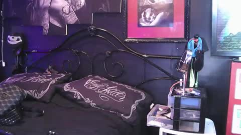 Daddy  His Splash Queen online show from December 15, 6:20 am