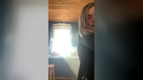 sporegeous online show from February 13, 7:39 pm