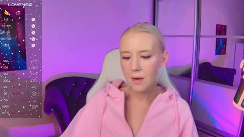 Snapshot of springajara chatting on September 18, 1:15 pm Vetta online show from September 18, 1:15 pm