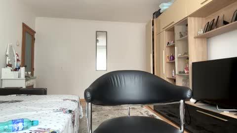 My name is Maya Lush is activeThere are legends that in this room all your wishes can come true  Private is Open online show from April 3, 12:01 pm