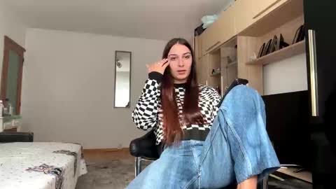 My name is Maya Lush is activeThere are legends that in this room all your wishes can come true  Private is Open online show from April 4, 1:40 pm