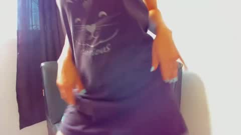 Tati online show from February 19, 4:11 pm