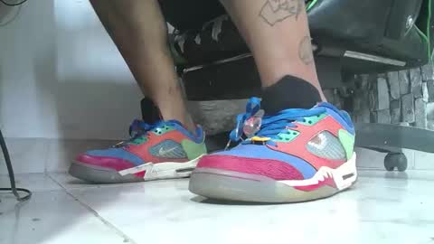 sr master cum its my old account online show from December 18, 8:04 pm