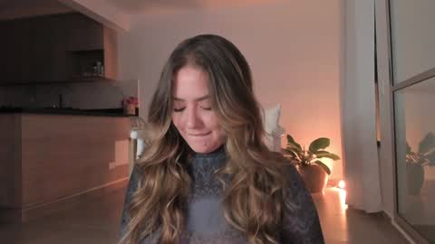 Sophie 3 online show from February 4, 2:49 am